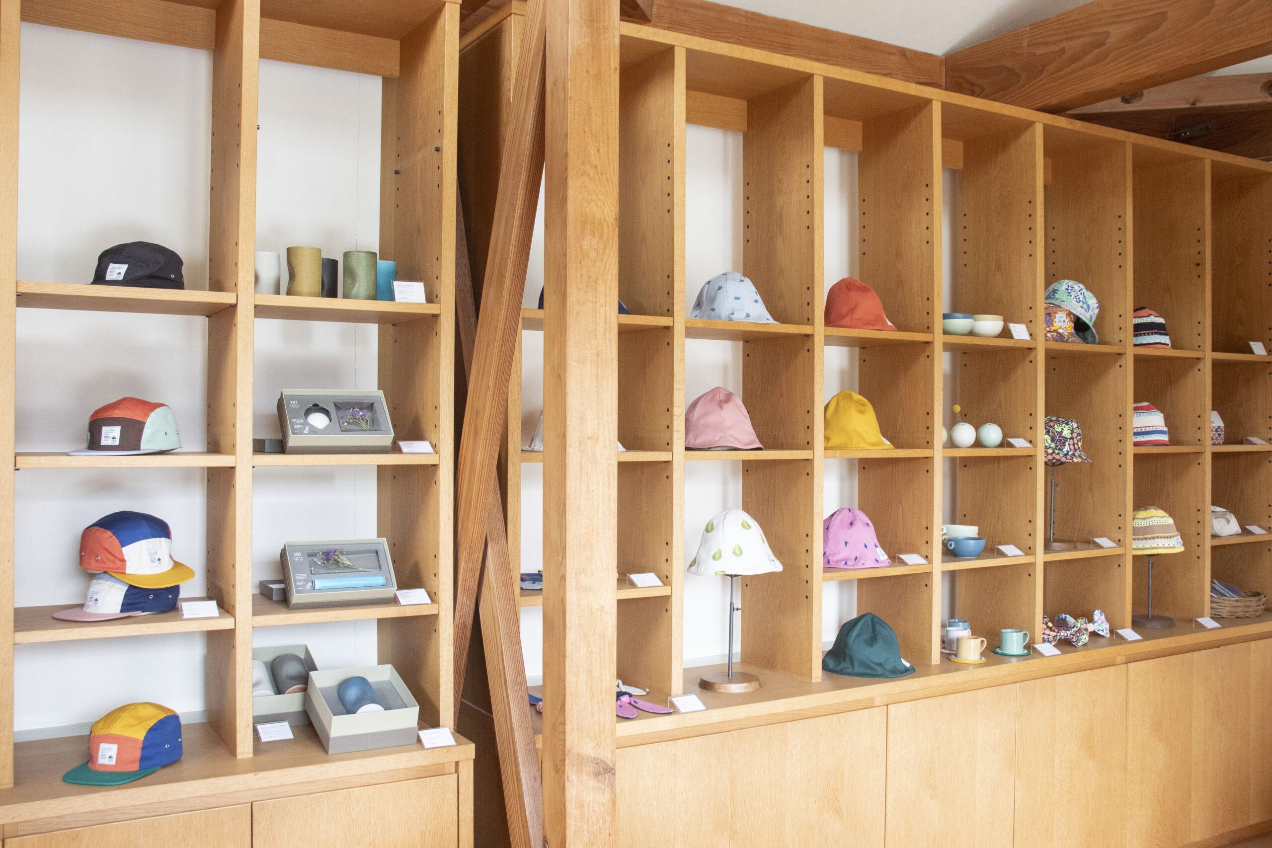 Ha10 Textile・Pottery・Work Shop