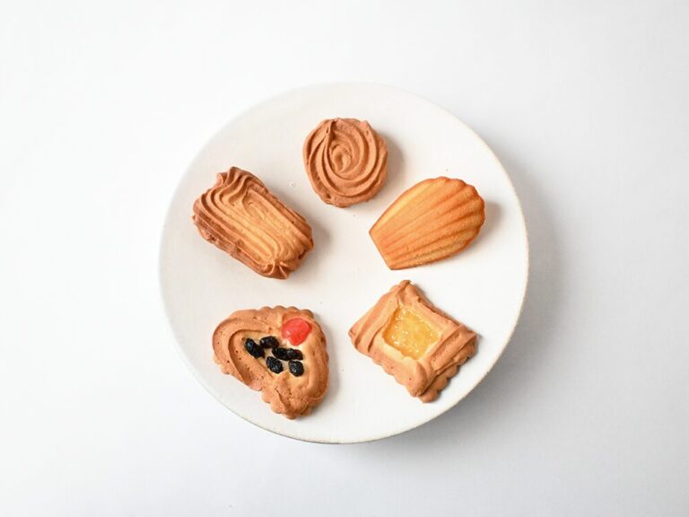 村上開新堂 ロシアケーキ