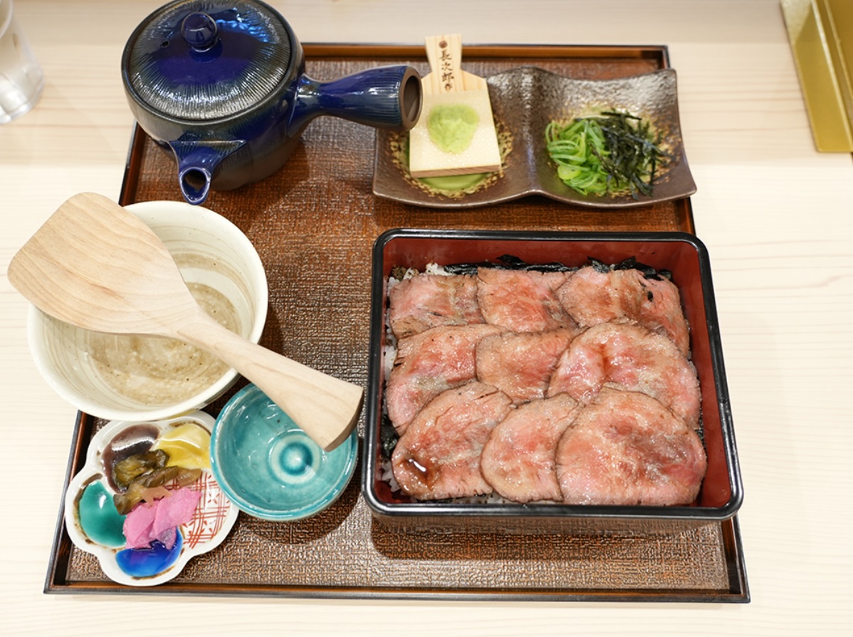 肉まぶし専科 肉亭新_1