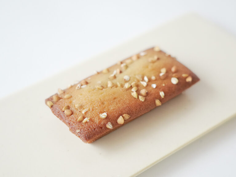 茶寮鉄心 そば粉と和三盆のフィナンシェ