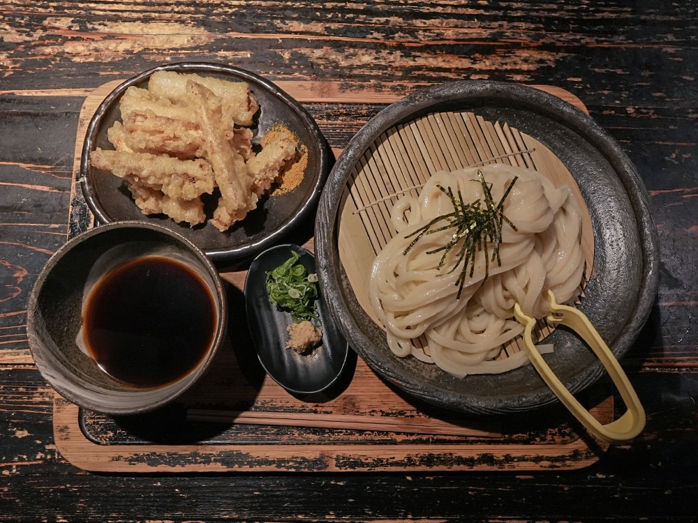 山元麺蔵　土ごぼう天ざるうどん